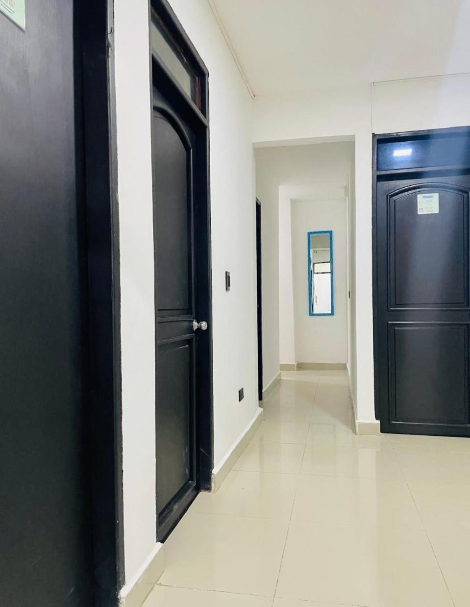 Laurel Plaza 46 Hotell Montería Eksteriør bilde